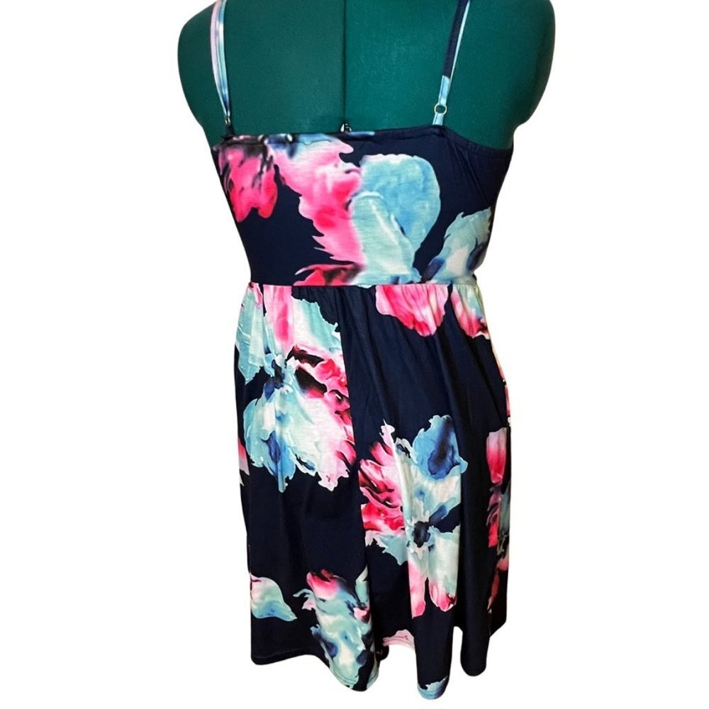 Fun Sundress Size Large - Picture 3 of 4